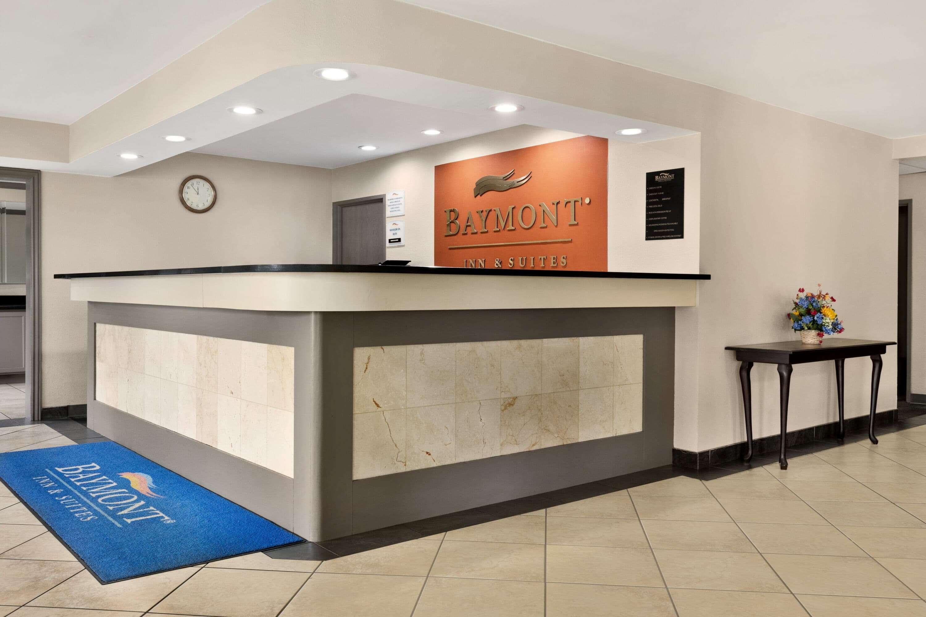 Baymont By Wyndham Monroe Hotel Bagian luar foto